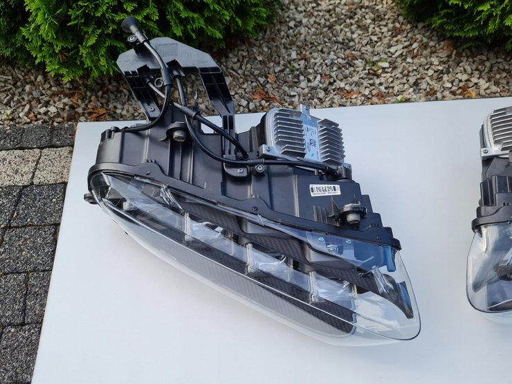 фара Bugatti, фары Bugatti Chiron