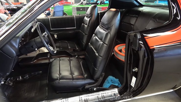 Plymouth Road Runner GTX