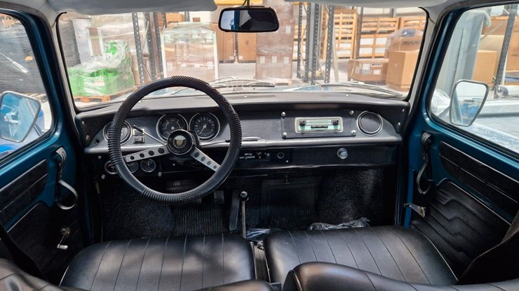 салон Dacia 1100, Dacia 1100, Renault 8, капсула времени