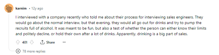 Нічна співбесіда, співбесіда, нічний тест, запрошує в бра, випивка, алкогольні напої, бос, начальник, прийом на роботу