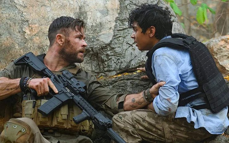 фото, кадр из фильма Тайлер Рейк: Операция по спасению