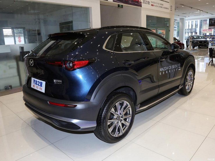 Mazda CX-30 EV, Mazda CX-30, кроссовер Mazda, электромобиль Mazda CX-30