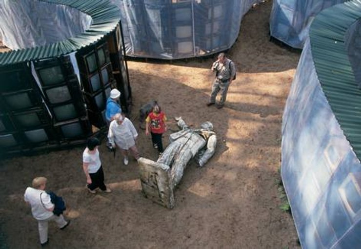 центр Европы, музей Европы в Литве, Ленин и телевизоры