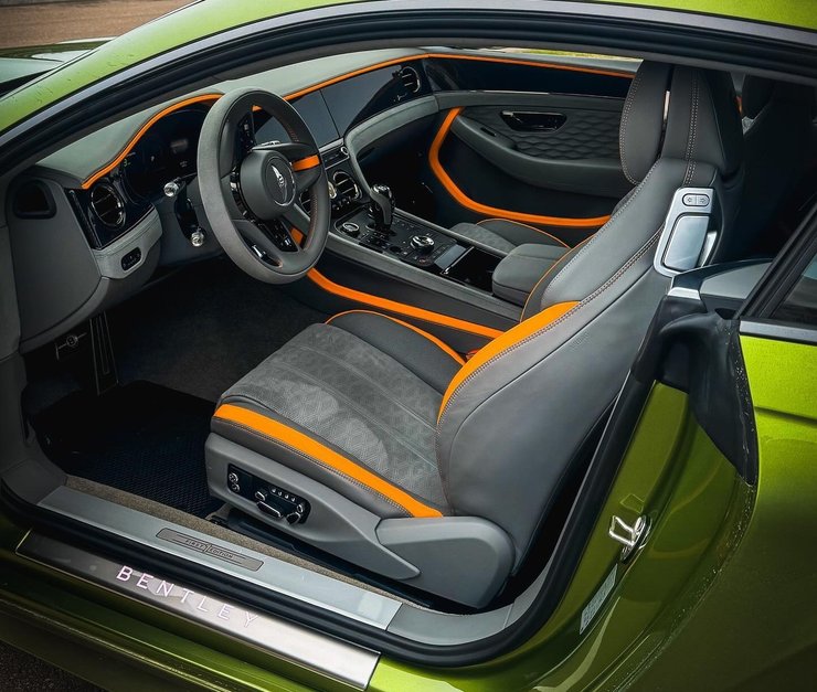 салон Bentley Continental GT 2025, новый Bentley Continental GT, Bentley Continental GT 2025, Bentley Continental GT 2025, Bentley Continental