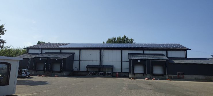 Солнечные панели на предприятии