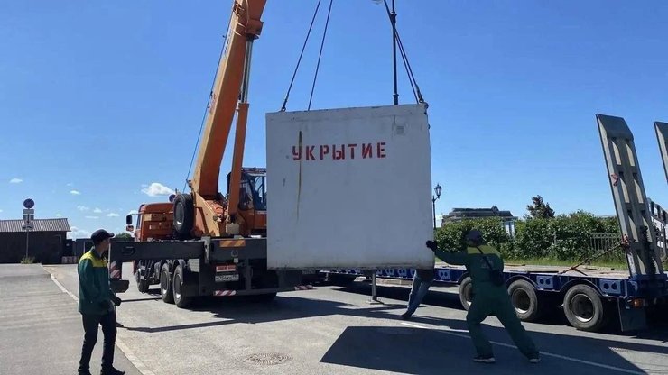 фото встановлення укриття у Кронштадті