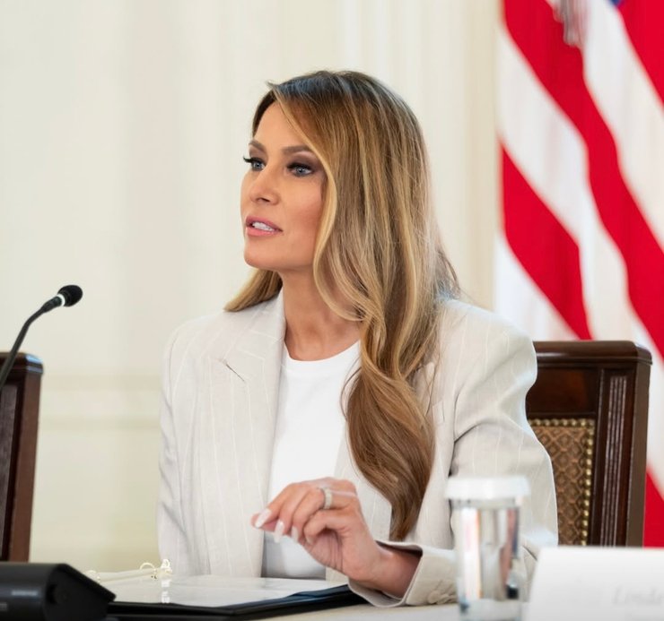 дружина трампа