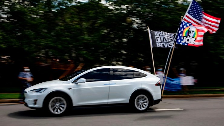 Joe Biden EV