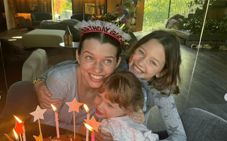 Дочери Миллы Йовович