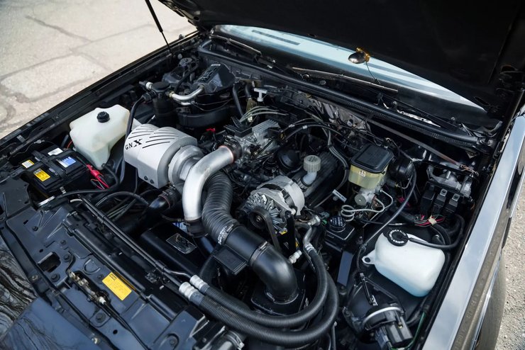 мотор Buick GNX, Buick GNX 1987, спорткар Buick, капсула часу