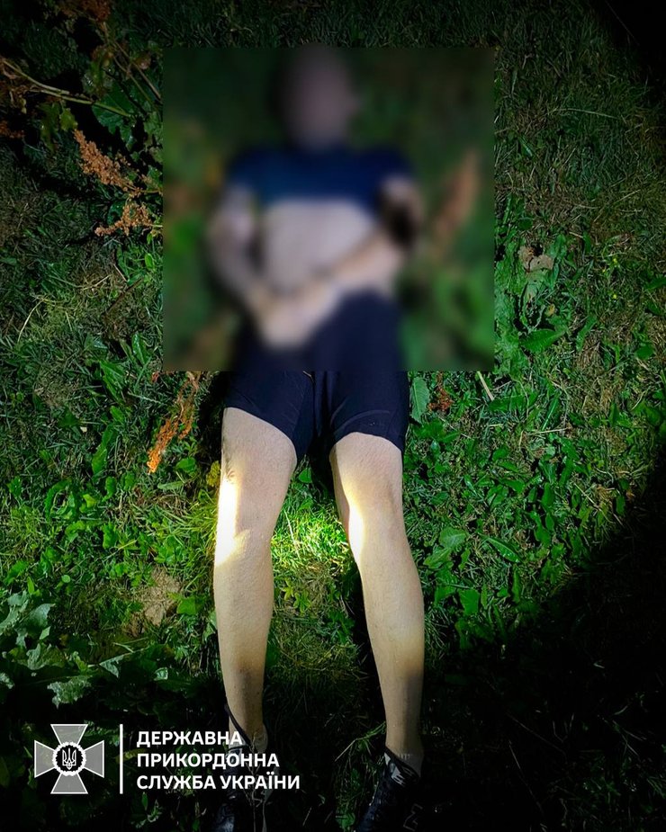 Парень утонул в реке Днестр