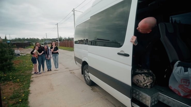 дерек хаффман американец в рф