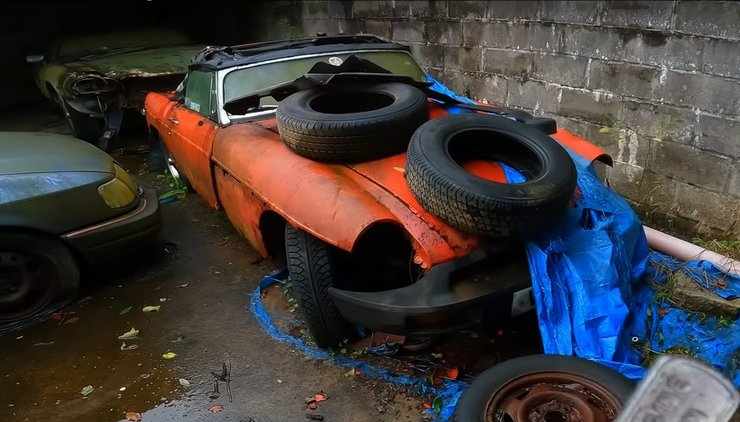 Jensen Healey, Jaguar E-Type, MG B, Jaguar Mark 2, заброшенные авто, ретро авто