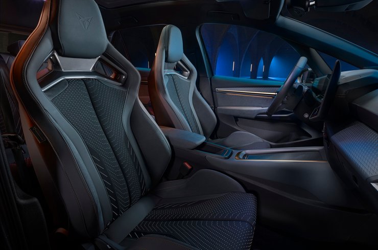 салон CUPRA Born