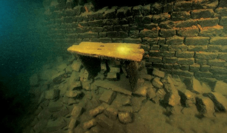 Затопленный город, Шичэн, редкие кадры, подводный город, древний город, город Шичэн, 60 лет после затопления, дайвер, город-призрак, на дне озера