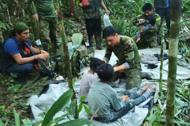 Спасатели, спасли детей, дети в джунглях, лес, потерялись, в джунглях, авиакрушения, выживали в лесу,