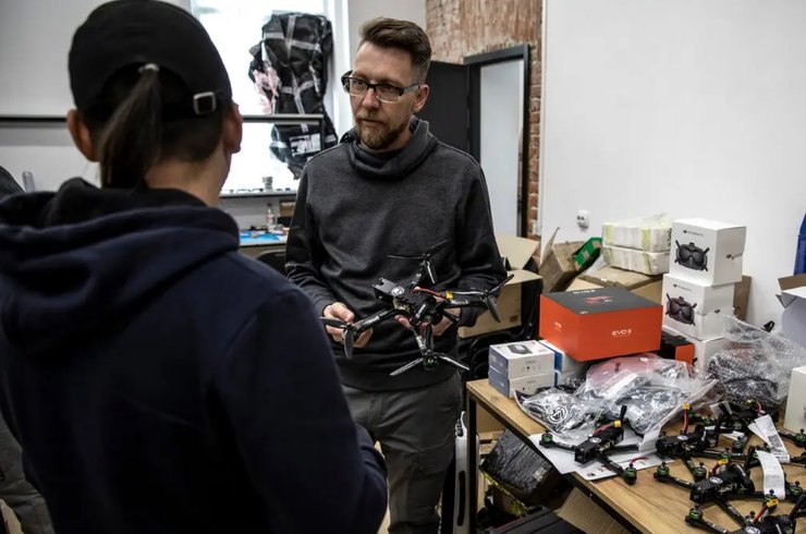 Чад Кэппер, дроны, ВСУ, Украина