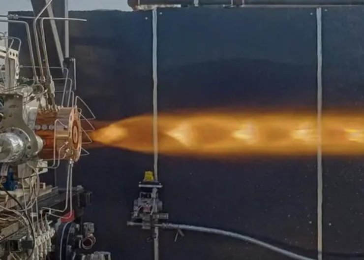 надзвуковий двигун