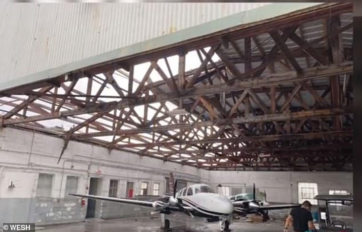 Небольшой самолет Cessna. самолет Cessna, легкомоторный самолет