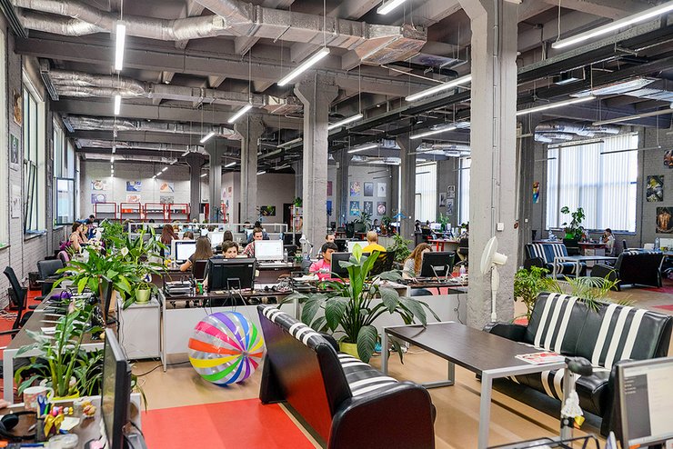 Підприємства запроваджують різні програми для ефективного залучення професіоналів