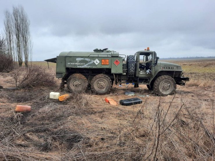 Николаев техника оккупанты вторжение грузовики дезертиры