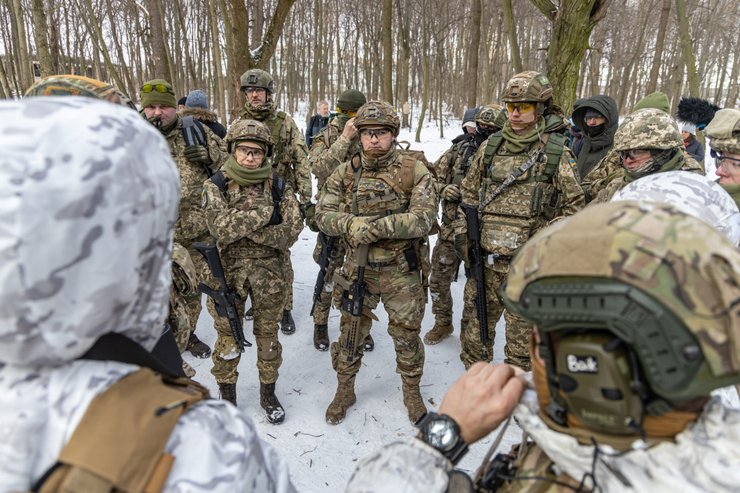 втрати на фронті, офіцери зсу, тероборона, бійці тероборони, затяжна війна