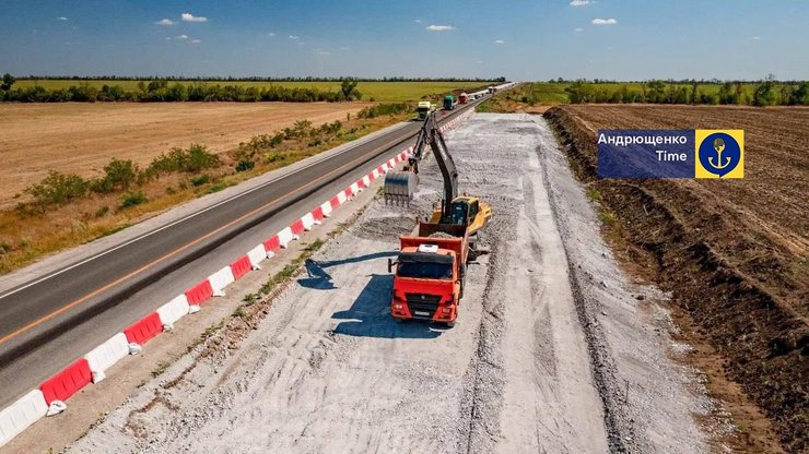 Нова дорога під Маріуполем