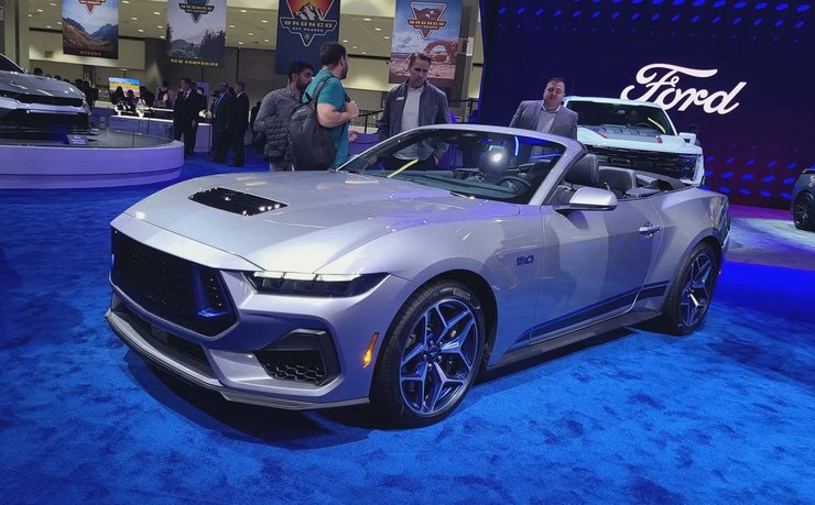 Ford Mustang California, автошоу в Лос-Анджелесі, автосалон у Лос-Анджелесі,