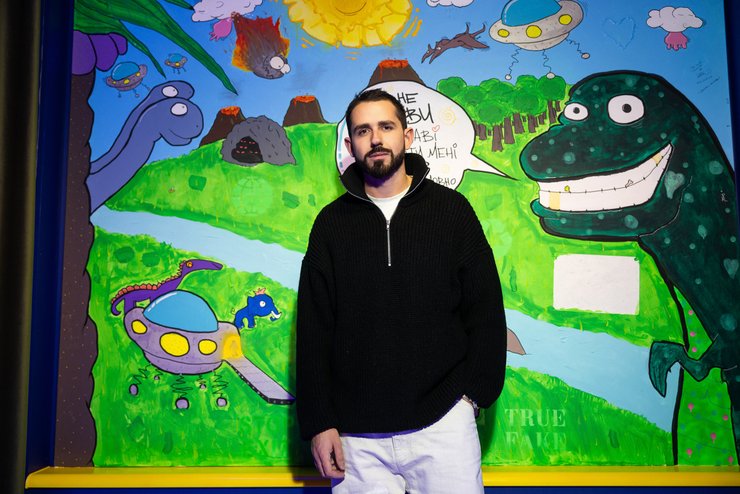 MONATIK, MONATIK персональная выставка, MONATIK картины, MONATIK арт-объекты, MONATIK персональная выставка и гости