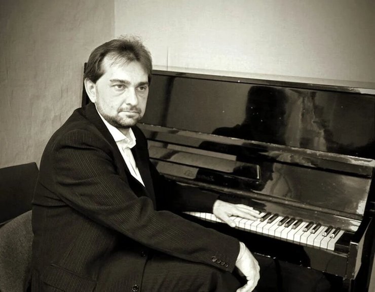 Александр Сливка