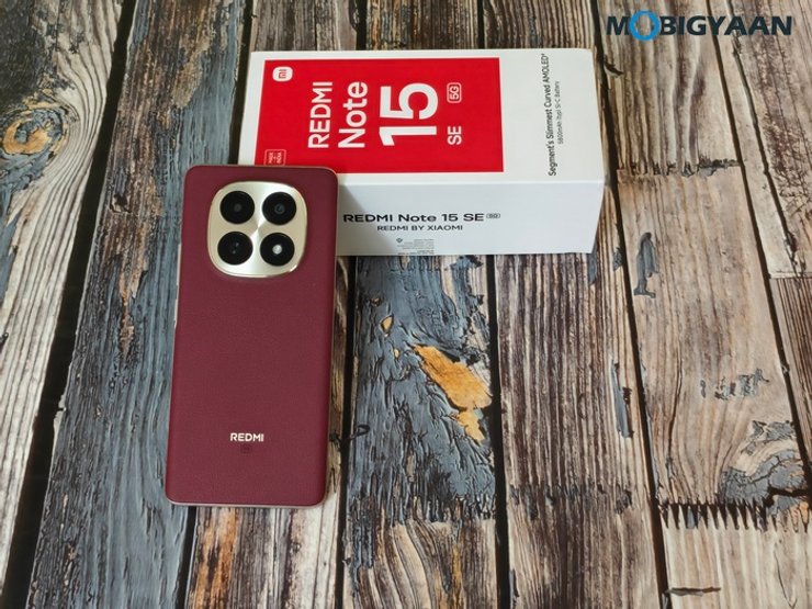 REDMI Note 15 SE 5G та коробка Xiaomi Redmi Note 15 SE 5G