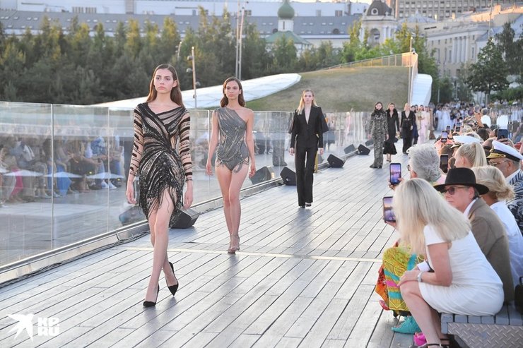 Валентин Юдашкин, марина юдашкина, показ мод, московская неделя моды, юдашкин болен