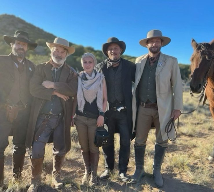 Алек Болдуин, Галина Хатчинс, Дженсен Эклз, раст, трэвис фиммел