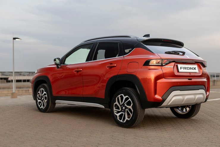 новый Suzuki Fronx, Suzuki Fronx, Suzuki Fronx 2023, кроссовер Suzuki