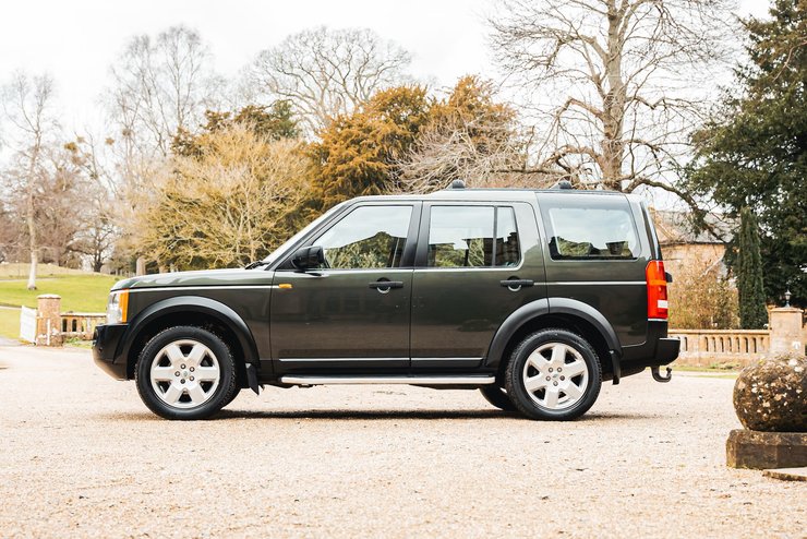 ленд ровер короля Карла Land Rover Discovery 2007, Land Rover Discovery, авто принца Чарльза, авто Карла ІІІ, король Карл ІІІ