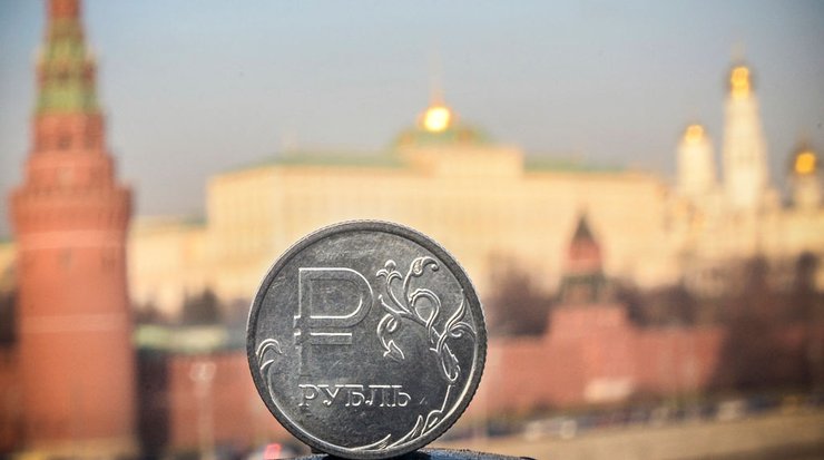 56% росіян відповіли, що їм не вистачає більш ніж 20 тис. руб. до зарплати