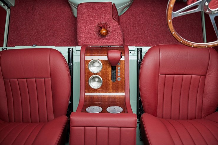 Land Rover Defender Oshe Adventure