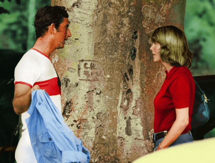 король Чарльз, королева Камилла, дерево