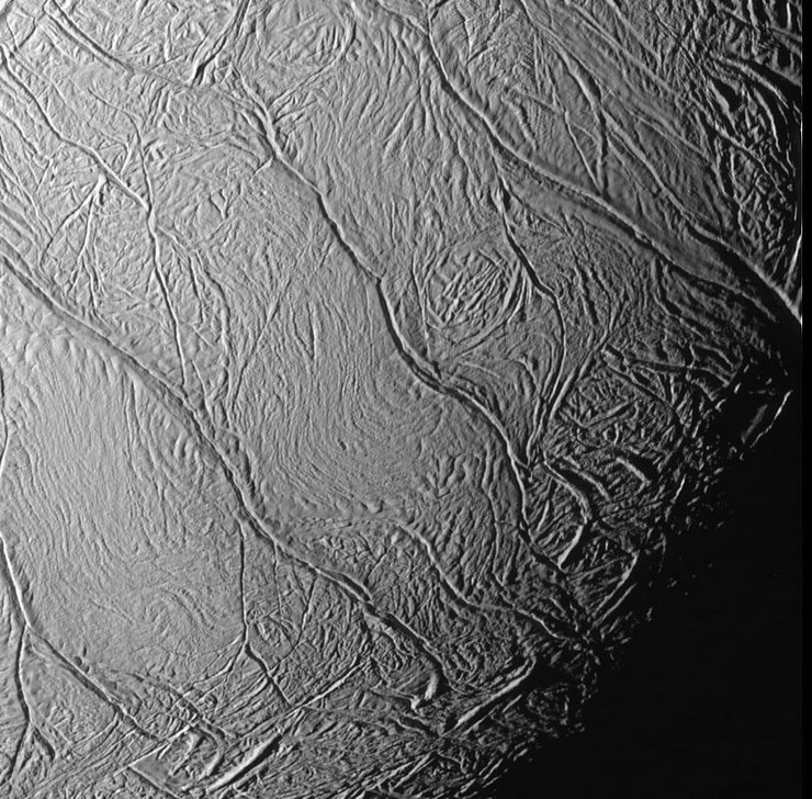 Энцелад тигровые полосы