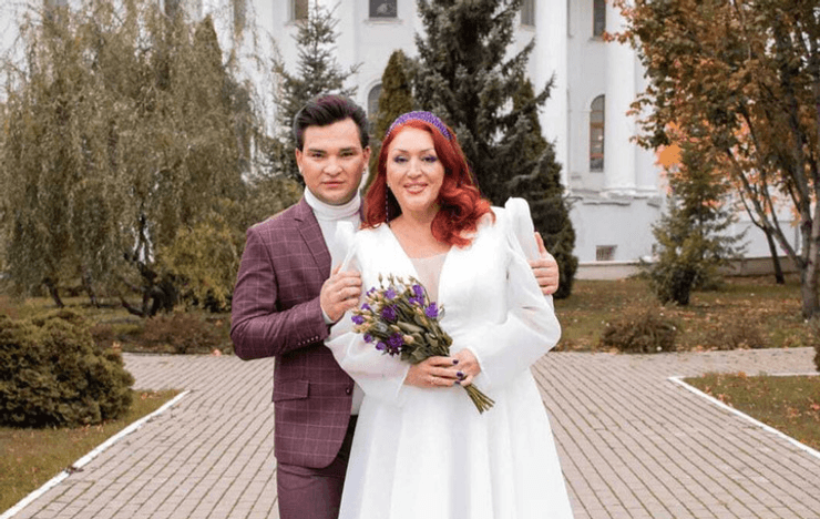 Жінка вийшла заміж за прийомного сина, забрали прийомних дітей, вчителька музики та вокалу, Данило Чижевський, неблагополучна сім'я