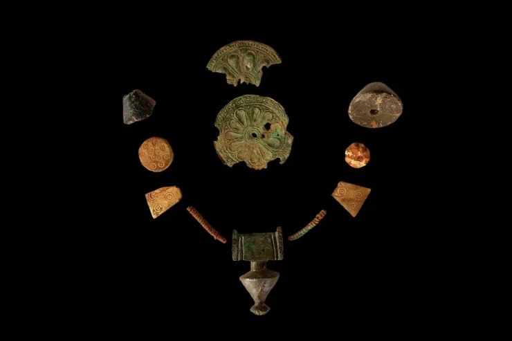 Археологи нашли древние артефакты