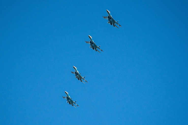 самолеты су-27 на учениях