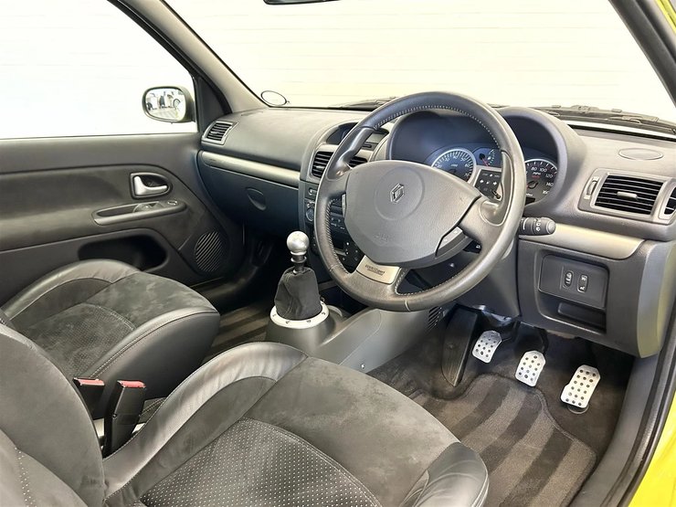 Renault Sport Clio V6