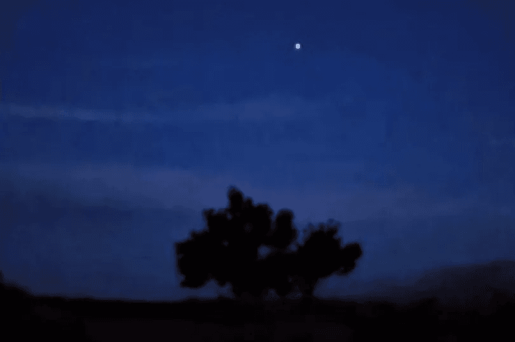 НЛО, внеземной корабль, заметили НЛО, как понять что видел НЛО, НЛО в небе, яркий свет, свет в ночном небе, НЛО над домом