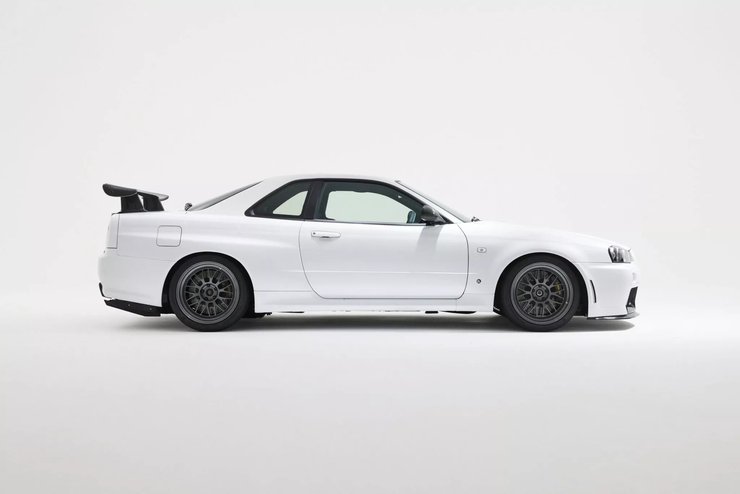 Nissan Skyline GT-R34, Nissan Skyline