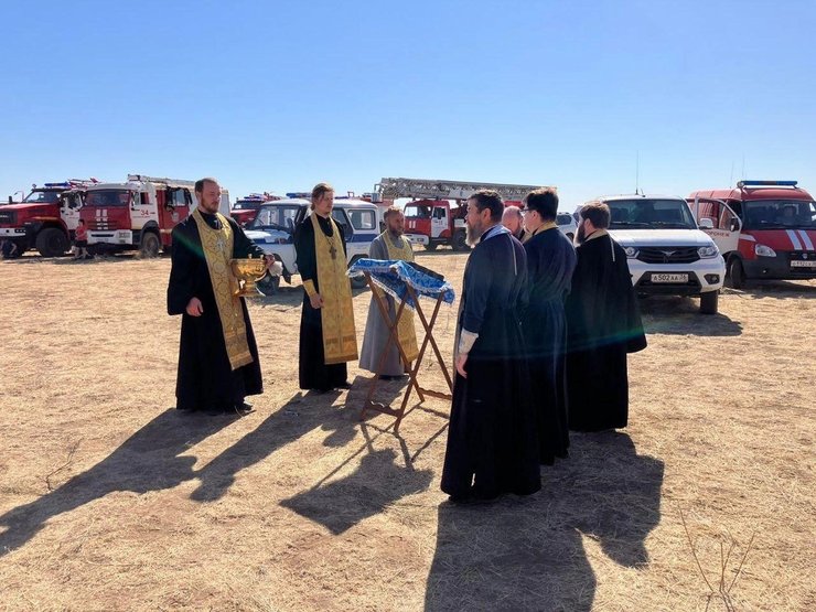 пролетарськ, горить нпз, ростовська область, ростовська область пожежа