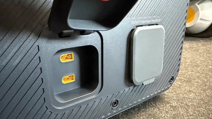 Солнечные входы Bluetti Apex 300