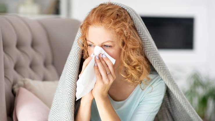 девушка, покрывало, комната, фото