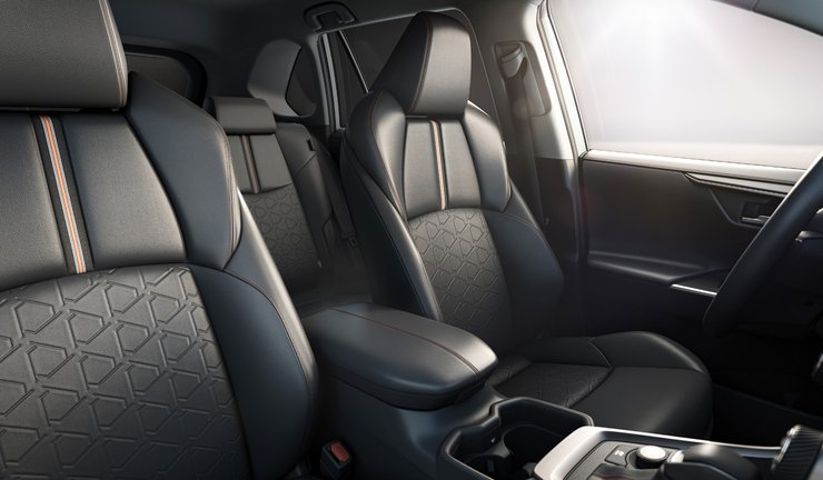 интерьер Toyota RAV4 Adventure, салон, передние сиденья