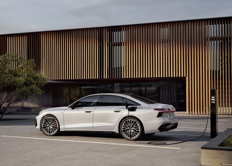 седан Audi A6, новый Audi A6, Audi A6 2025, Audi A6, Audi A6, гибрид Audi A6